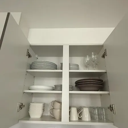 Bright Apartment In The Heart Of Chimay, 40 M² With View Appartement *