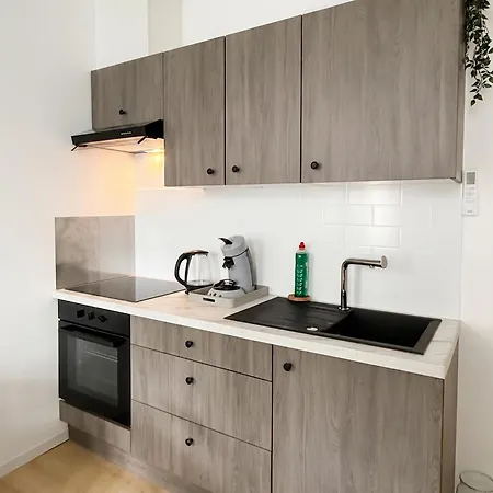 Bright In The Heart Of Chimay, 40 M² With View Апартаменты Шиме