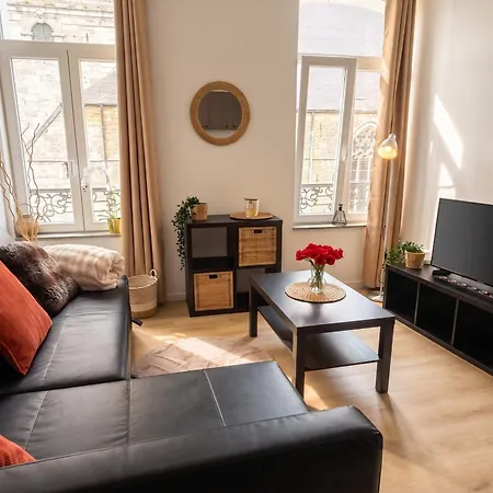 Апартаменты Bright In The Heart Of Chimay, 40 M² With View