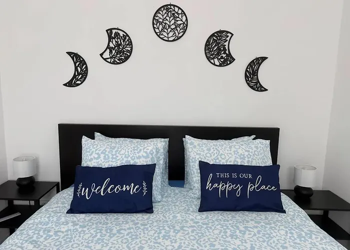 Apartamento Bright Apartment In The Heart Of Chimay, 40 M² With View Chimay