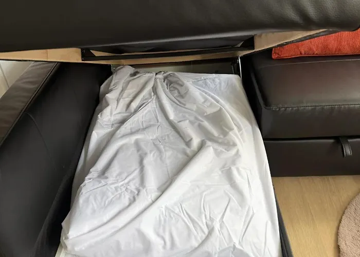 Bright Apartment In The Heart Of Chimay, 40 M² With View